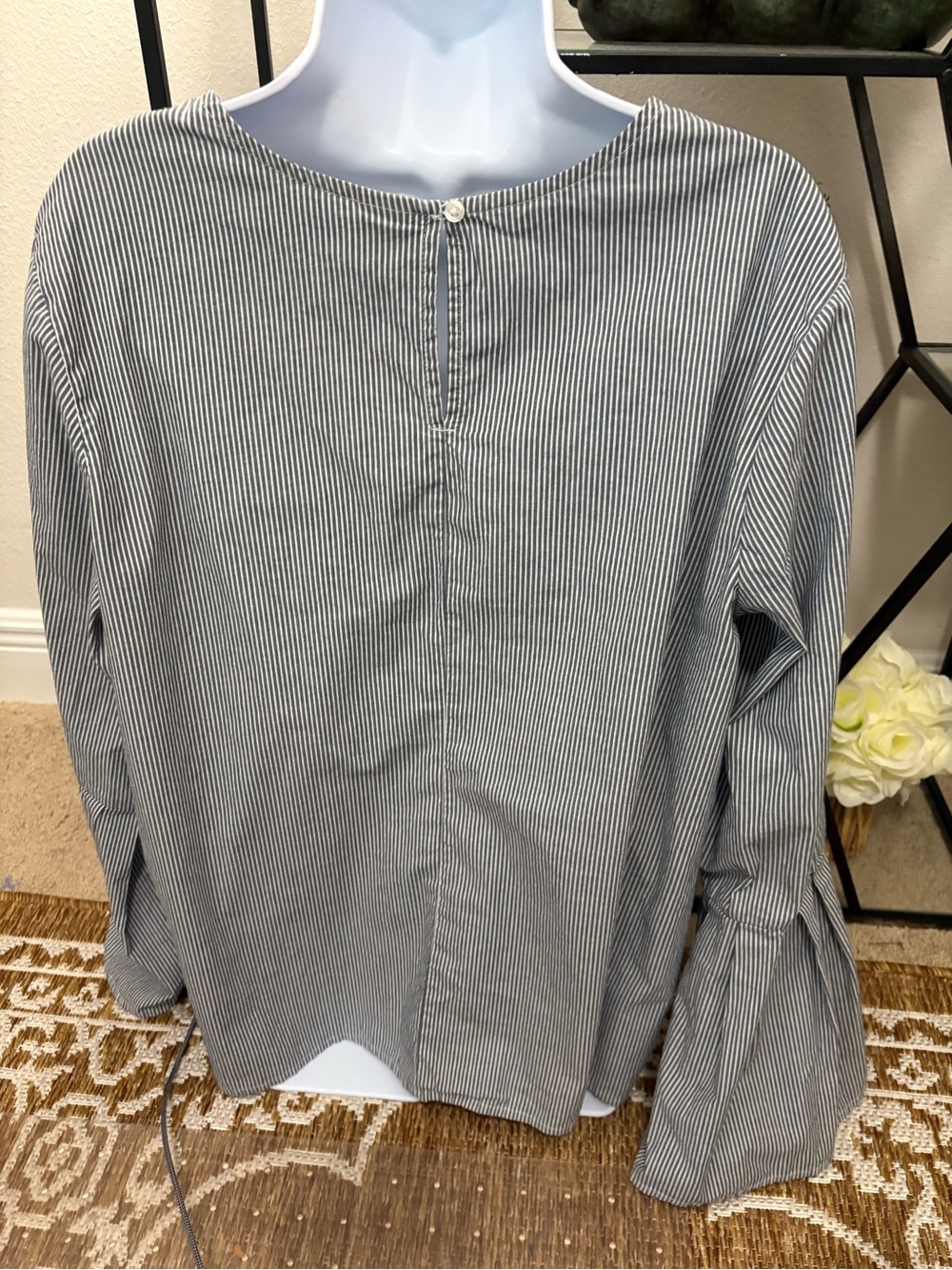 Time & Tru NWOT womens striped blue white striped pearl embelished blouse xxl/20 - Picture 4 of 8